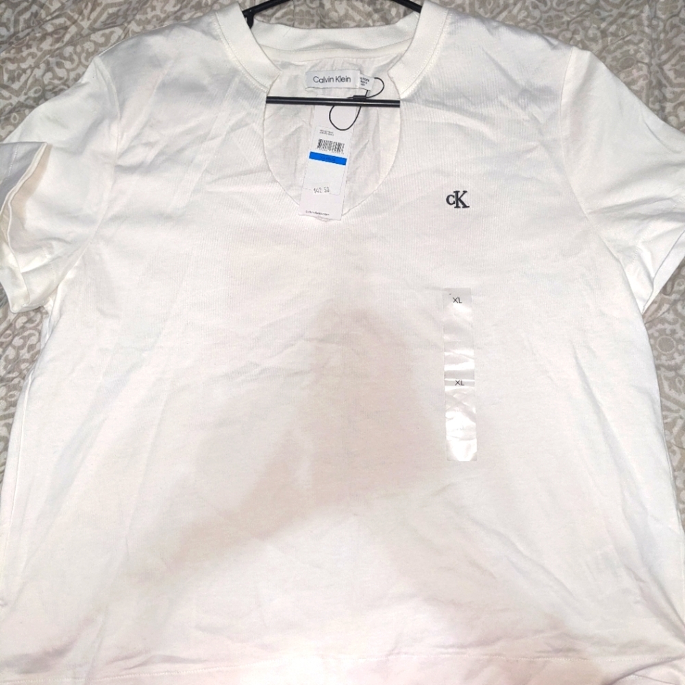 CALVIN KLEIN T-SHIRT 👕